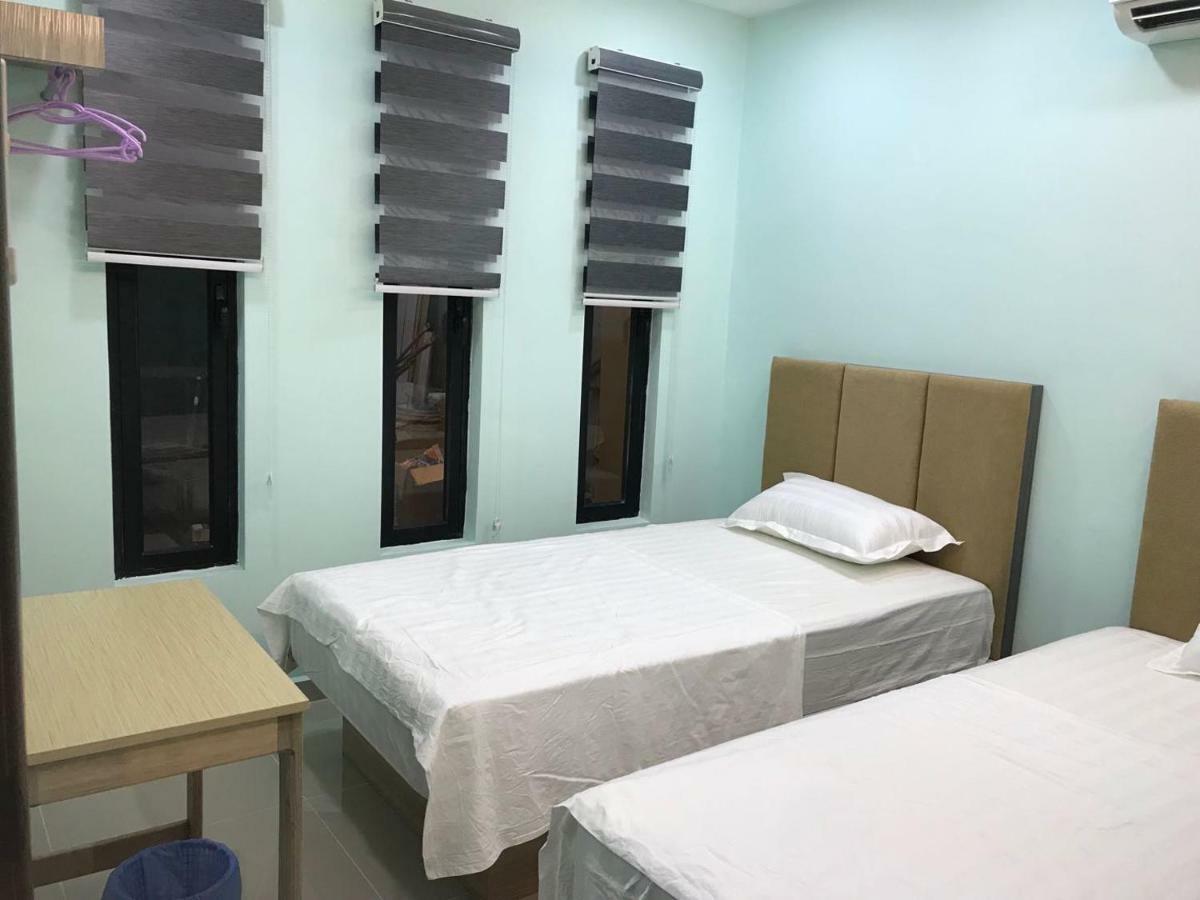 Homestay Stardow~星窗名宿~ Джохор Бахру Екстериор снимка