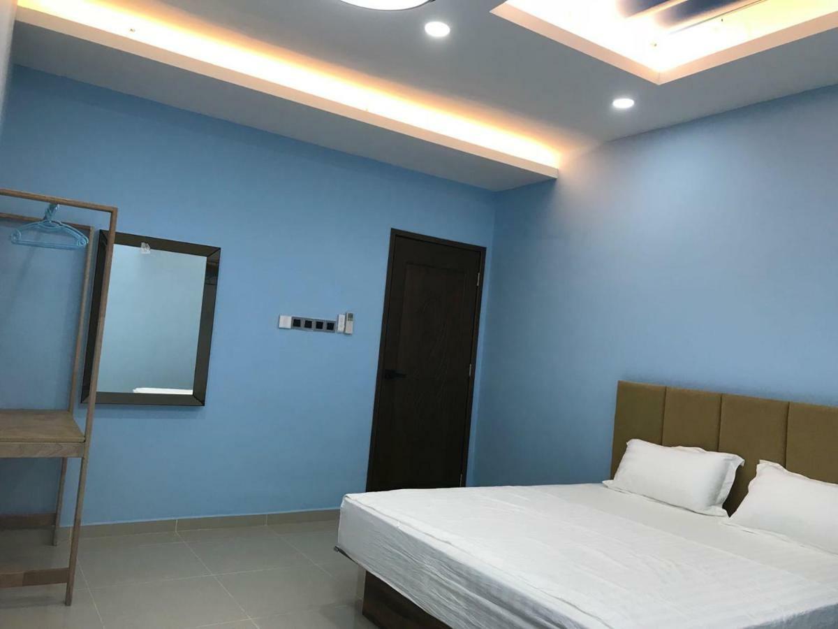 Homestay Stardow~星窗名宿~ Джохор Бахру Екстериор снимка